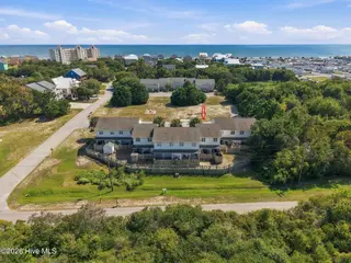 8821 Janell Court, Emerald Isle, NC 28594 – photo 5: 10-web-or-mls-DJI_20260912145131_0066_D