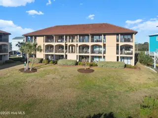 103 Spencer-Farlow Drive, Carolina Beach, NC 28428 – photo 6: 103SpencerFarlowDr-74