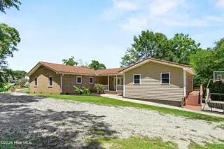 667 Hughes Road, Hampstead, NC 28443 – photo 4