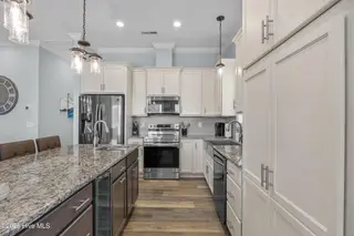 638 S Fourth Avenue, Kure Beach, NC 28449 – photo 18: 19_kitchen