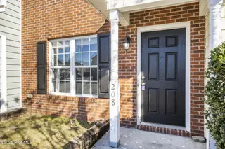 208 Springwood Drive, Jacksonville, NC 28546 – photo 3: 3-web-or-mls-208 Springwood Dr. 76
