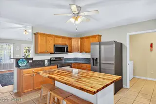 1105 W Oak Island Drive, Oak Island, NC 28465 – photo 12: 18-kahunaphoto