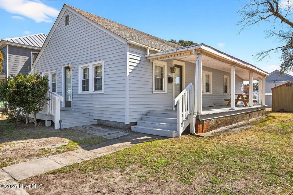 1407 Arendell Street, Morehead City, NC 28557 – photo 1 of 22: IMG_2776