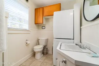 503 W Bogue Boulevard, Atlantic Beach, NC 28512 – photo 18: Principal Suite Bath View