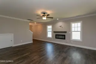 519 N Sycamore Street, Aberdeen, NC 28315 – photo 8: living room4