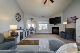 3408 Lefringhouse Lane, New Bern, NC 28562 — 3-bedroom home in Hardee Farms, New Bern, NC, photo 12 of 38: Living Room