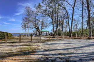 1643 Chadwick Shores Drive, Sneads Ferry, NC 28460 – photo 12: 823 Chadwick Shores Dr Sneads-large-049-