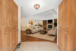 9223 Shaw Lane SW, Calabash, NC 28467 — 4-bedroom home in Devaun Park, Calabash, NC, photo 3 of 71