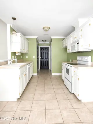 1532 Thayer Drive, Winterville, NC 28590 – photo 5: 1000017513