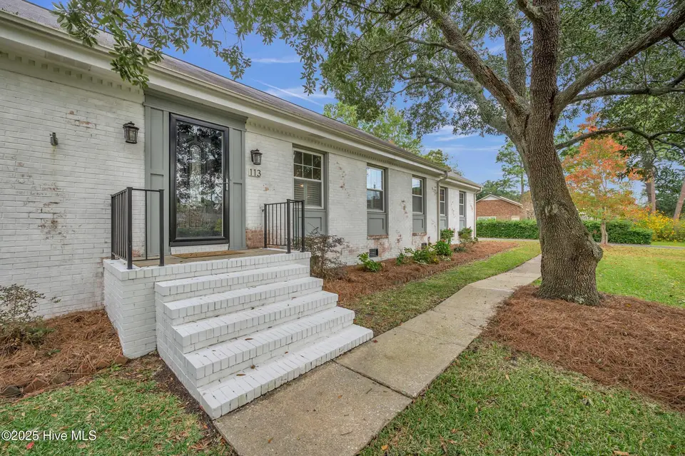 113 Yorkshire Lane, Wilmington, NC 28409 — 3-bedroom home in Lansdowne Estates, Wilmington, NC, photo 1 of 48: Front from the left