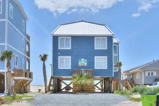 209 W Beach Drive, Oak Island, NC 28465 – photo 3: 209 W Beach Drive 3
