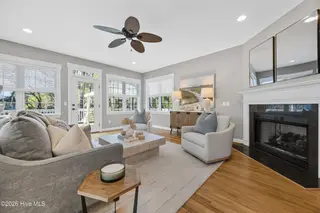 222 Windy Hills Drive, Wilmington, NC 28409 – photo 18: 21_living room