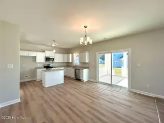 810 Hidden Bridge Drive, Jacksonville, NC 28546 – photo 18: IMG-3743-jpg