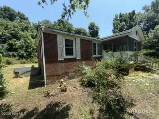 5516 County Line Road, New Bern, NC 28562 – photo 3: Left Side