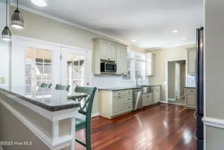 6636 Shire Lane, Wilmington, NC 28411 – photo 5: Interiors1