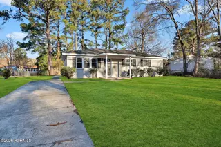 302 Shamrock Drive, Jacksonville, NC 28540 – photo 2: 20240116144210529261000000-o