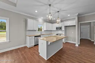 3204 Honeysuckle Drive, Winterville, NC 28590 – photo 10: 28-web-or-mls-DSC_6172