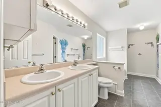 104 Uster Court, New Bern, NC 28562 – photo 20: 25-web-or-mls-DSC_4656_edit