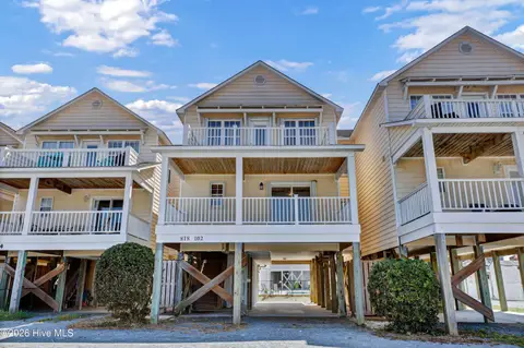 818 N New River Dr, Surf City