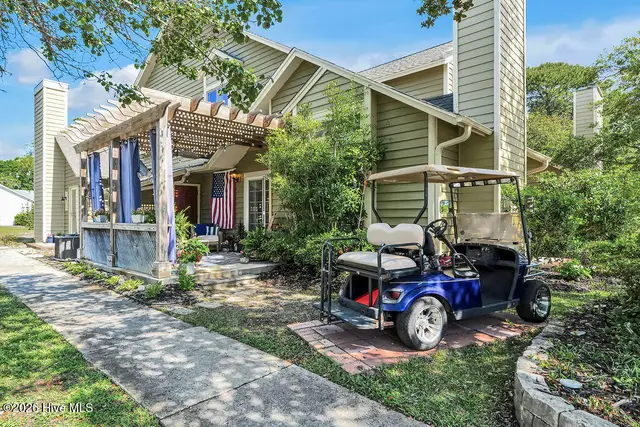 311 Champion Court SE, Southport, NC 28461