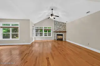 1730 Caracara Drive, New Bern, NC 28560 – photo 11: Living Room