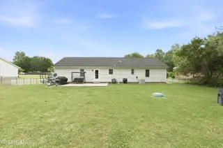 102 Tobacco Road, New Bern, NC 28562 — 3-bedroom home in Spring Garden, New Bern, NC, photo 6 of 37: IMG_0120