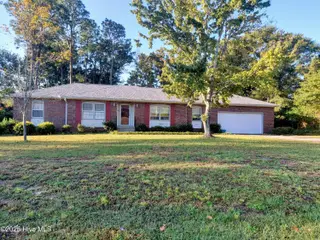 229 Seminole Trail, Wilmington, NC 28409 — 3-bedroom home in Tanglewood, Wilmington, NC, photo 2 of 2