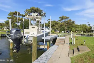 104 Sea Trace Lane, Newport, NC 28570 – photo 4: 16,000 LB Lift