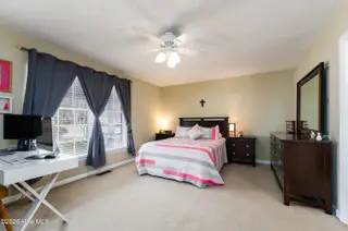 121 E Pointe Road, Rocky Point, NC 28457 — 3-bedroom home in River Hills, Rocky Point, NC, photo 10 of 33