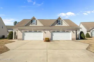 1912 Leighton Drive A, Greenville, NC 27834 – photo 5: 3-web-or-mls-BLS_0009 (1)