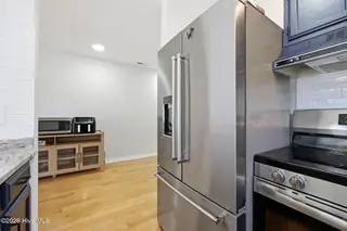 312 Channel Drive B, Emerald Isle, NC 28594 – photo 11: kitchen