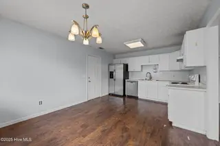 107 Luke Court, New Bern, NC 28560 – photo 6: Kitchen