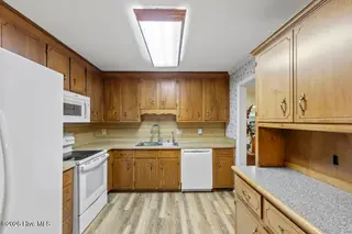 2828 Easy Street, Newport, NC 28570 – photo 15: Kitchen (B)