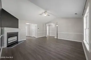 300 Carlisle Court, Jacksonville, NC 28540 – photo 13: 37-web-or-mls-_RAD5065