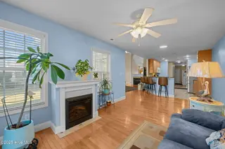 1207 Pelican Drive, New Bern, NC 28560 – photo 4: 1207 Pelican Drive, New Bern, NC 28560