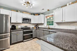401 Savannah Drive, Jacksonville, NC 28546 – photo 11: 11