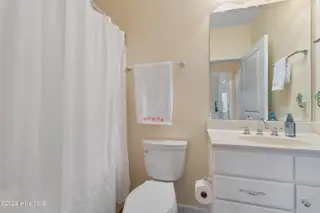 221 Woodlands Way Unit 21, Calabash, NC 28467 — 2-bedroom condo in Crow Creek, Calabash, NC, photo 21 of 39: Guest Bathroom