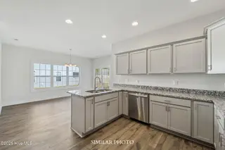 635 Indigo Johnston Drive, Jacksonville, NC 28546 – photo 7: SIMILAR PHOTO 10-5