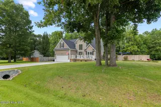 924 Mandarin Trail, Jacksonville, NC 28540 — 3-bedroom home, Jacksonville, NC, photo 4 of 57