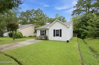 3616 Colony Drive, New Bern, NC 28562 – photo 6: 6-web-or-mls-DSC_9659