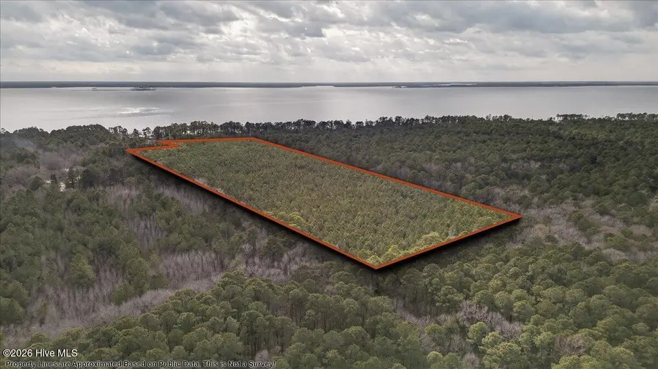 2162 Old Pamlico Beach Road W, Belhaven, NC 27810 – photo 1 of 25: Old Pamlico Beach Rd