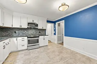 201 Evanswood Drive, Greenville, NC 27858 – photo 22: 32-web-or-mls-IMG_6121