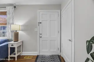 2103 Brandon Road, Wilmington, NC 28405 – photo 6: 8_foyer