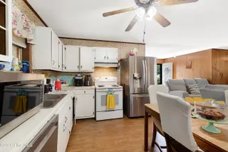 500 Maple Lane, Morehead City, NC 28557 – photo 9: Kitchen