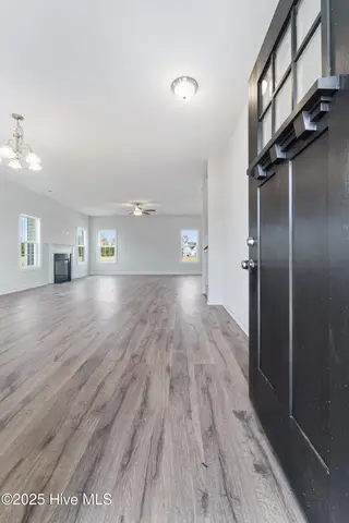 1856 Olde Towne Pointe Boulevard, Jacksonville, NC 28546 – photo 3: DSC07098