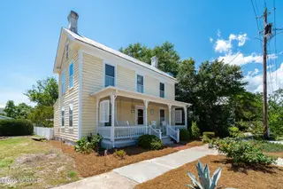 212 Broad Street, Beaufort, NC 28516 – photo 3: 212 Broad Street