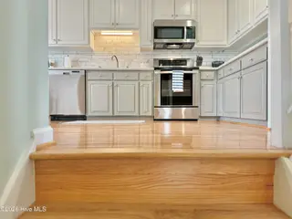 116 Sea Oaks Court, North Topsail Beach, NC 28460 – photo 11
