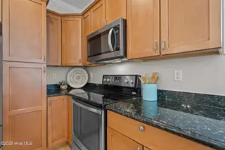1410 Snapper Lane Unit 2, Carolina Beach, NC 28428 – photo 19: 38-web-or-mls-DSC06059