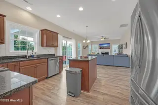 257 W Broughton Lane, Rocky Point, NC 28457 – photo 13: A7401044