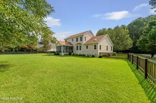 415 Hillcrest Drive, Morehead City, NC 28557 – photo 3: Beautiful Brandywine home